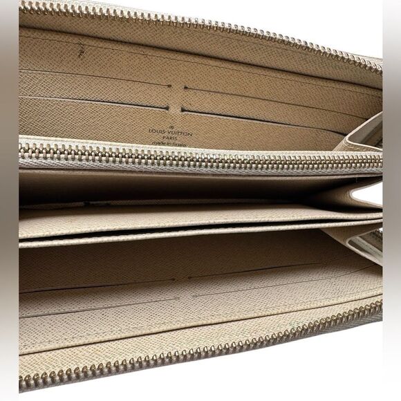 Louis Vuitton Damier Azur Long Zippered Wallet - Picture 9 of 10